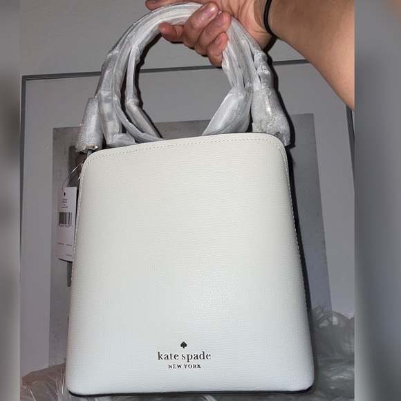 🌺 NWT Kate ♠️ Spade Darcy Small Bucket Crossbody bag 🌺 - Picture 3 of 15